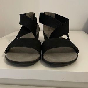 Life Stride Wedge Sandals